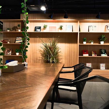 &And Hostel Shinsaibashi East أوساكا المظهر الخارجي الصورة