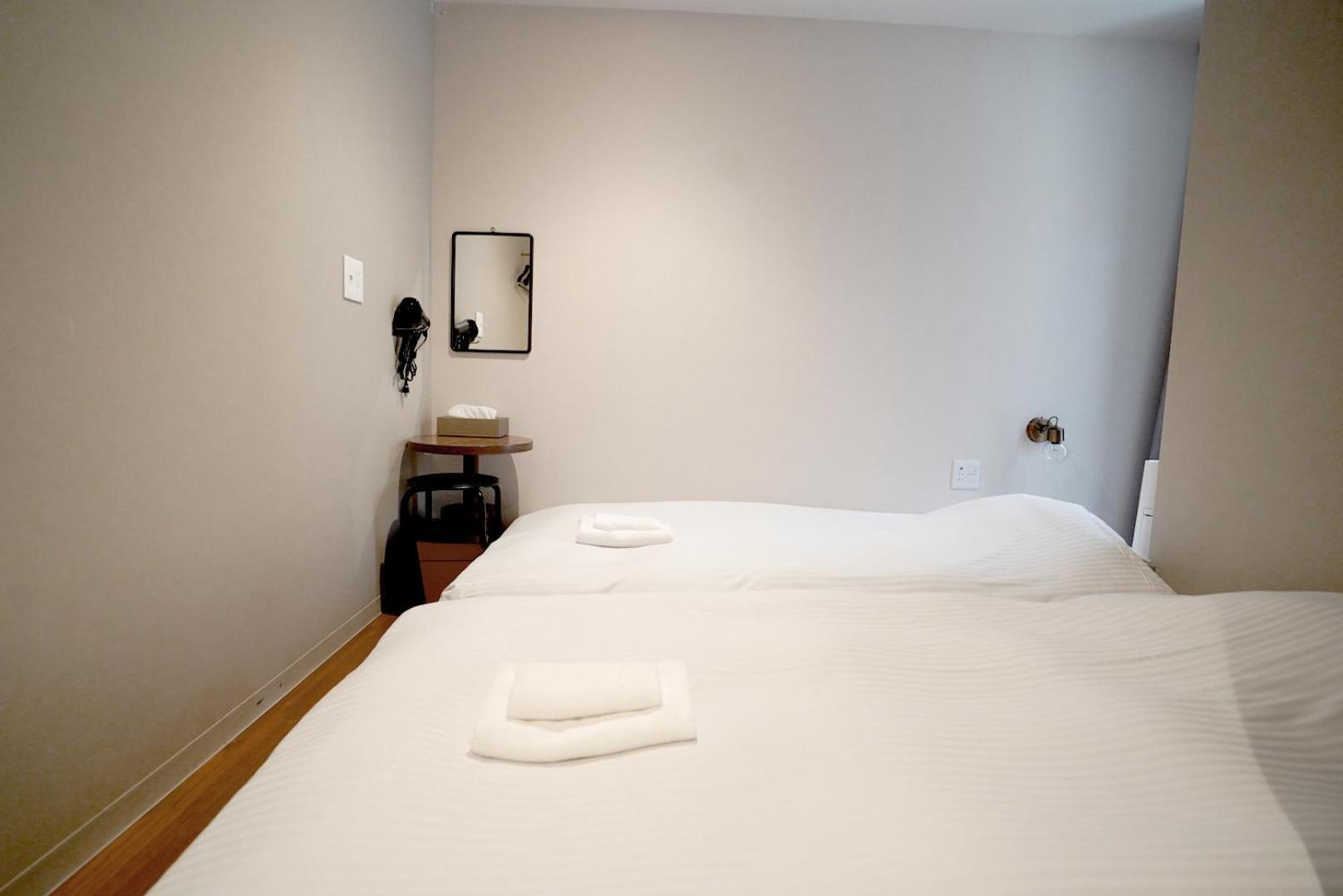 &And Hostel Shinsaibashi East أوساكا الغرفة الصورة