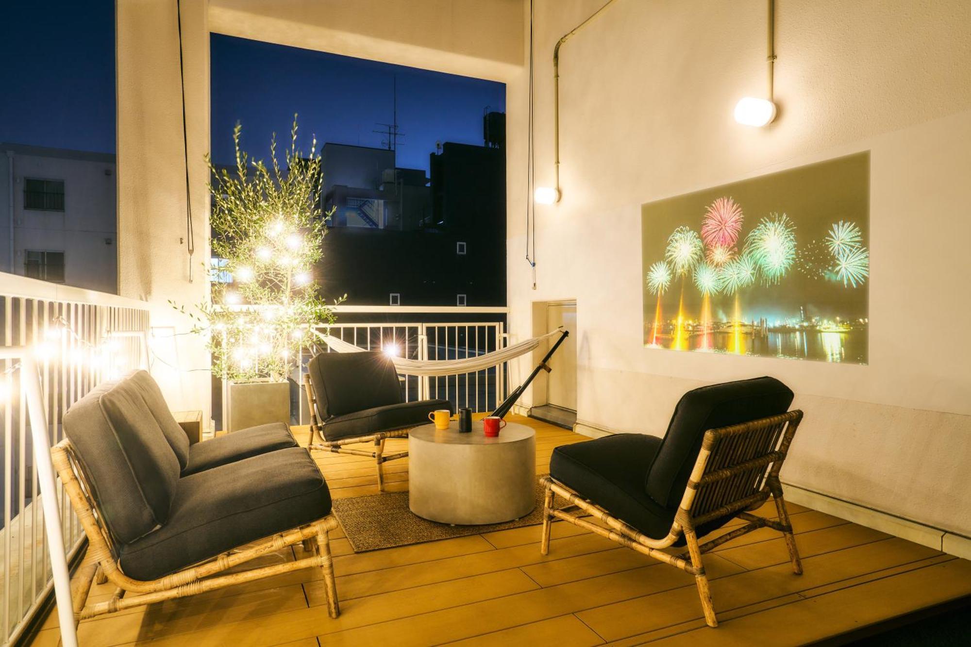 &And Hostel Shinsaibashi East أوساكا الغرفة الصورة