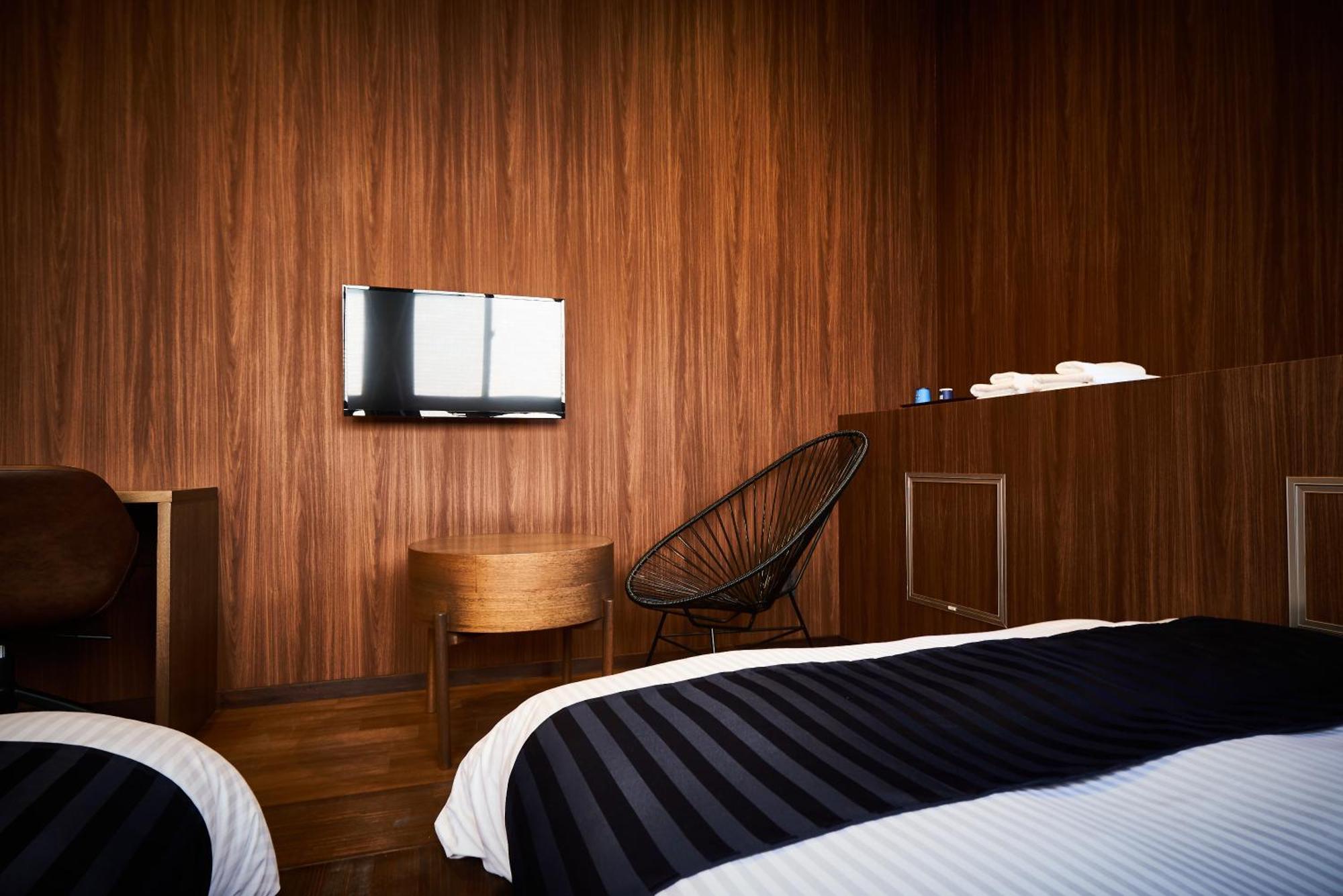 &And Hostel Shinsaibashi East أوساكا الغرفة الصورة