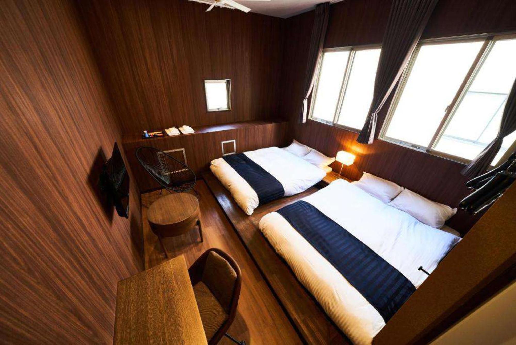&And Hostel Shinsaibashi East أوساكا الغرفة الصورة