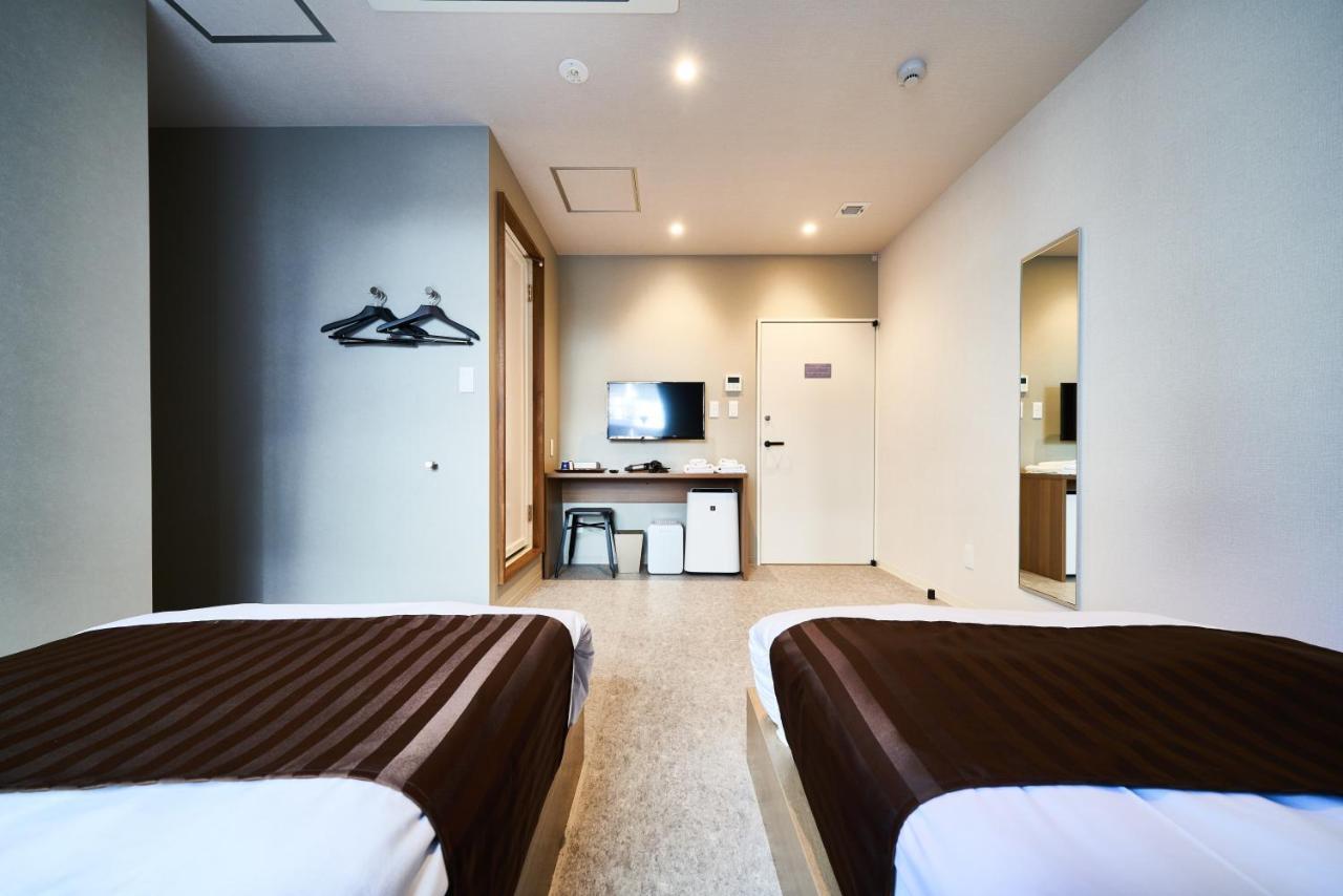 &And Hostel Shinsaibashi East أوساكا المظهر الخارجي الصورة